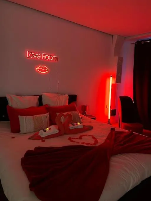 Love Room 80M2 Bdsm 50 Nuances De Grey - Sauna - Parking Gratuit Antibes